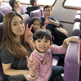 今日我同婆婆、妈咪、家姐一齐搭船~