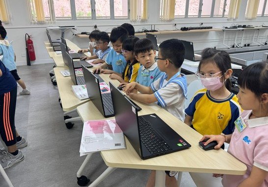 小学的电脑堂真好玩!